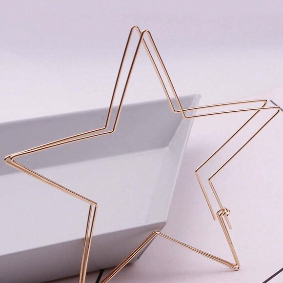 Free People Women's Lightweight Star Hoop Earrings Gold - Picture 6 of 8